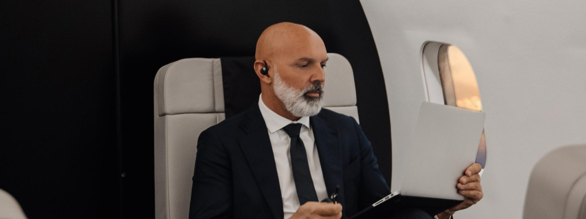 can you use bluetooth headphones on a plane shokz
