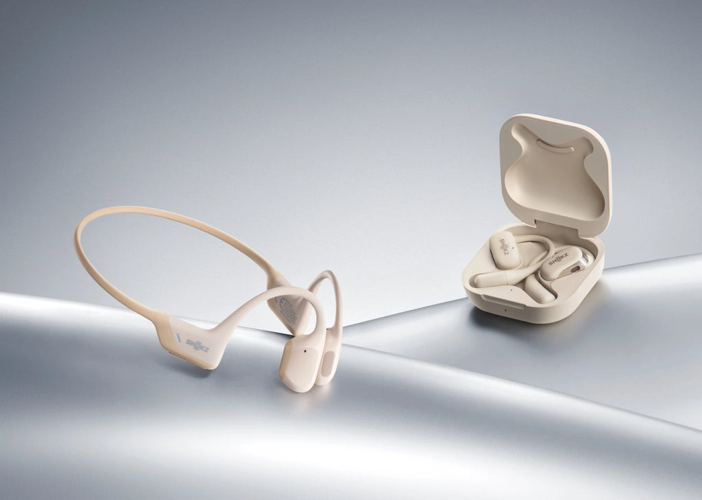 Headphones vs Earbuds: Which One is Right for You