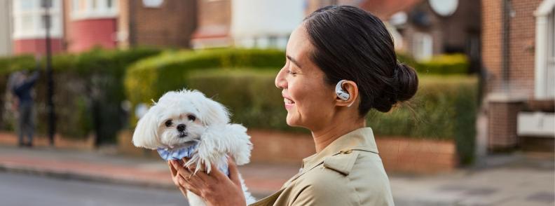 Safe Hiking Headphones: How Open-Ear Audio Keeps You Aware While Exploring