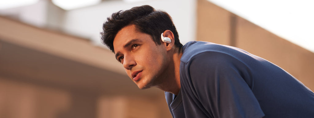 Why Do My Ears Feel Wet After Listening to Music? Discover the Causes and How to Prevent It